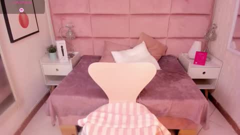 Janah Myers online show from 10/01/25, 12:44