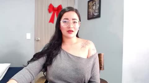 Snapshot of jane_and_paul1 chatting on 02/15/26, 08:05 online show from 02/15/26, 08:05