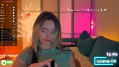 Snapshot of jane_bloempje chatting on 01/05/25, 10:50 Jane and sheron online show from 01/05/25, 10:50