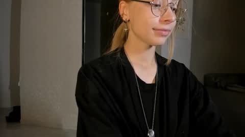 Snapshot of jane_bright chatting on 02/10/25, 09:47 Jane online show from 02/10/25, 09:47