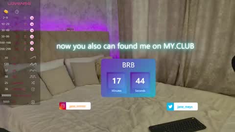 Snapshot of jane_meys chatting on 03/10/25, 08:15 your kitty JANE roawww online show from 03/10/25, 08:15