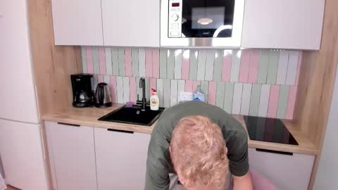 Jane online show from 09/14/25, 08:41