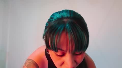 Snapshot of jane_monroee chatting on 12/16/25, 05:34 Lany online show from 12/16/25, 05:34