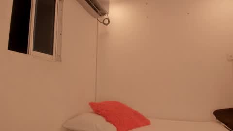 Snapshot of jane_monttgomery chatting on 02/28/25, 12:43 Jane  M online show from 02/28/25, 12:43