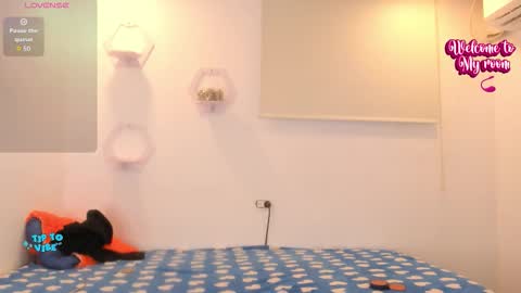 Snapshot of jane_monttgomery chatting on 02/20/26, 11:05 Jane M online show from 02/20/26, 11:05