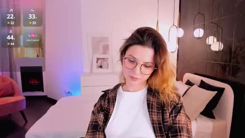 Snapshot of jane_pearl chatting on 03/07/25, 12:56 Jane online show from 03/07/25, 12:56