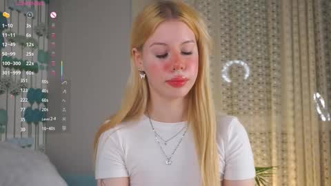 Jennifer  online show from 10/30/25, 07:36