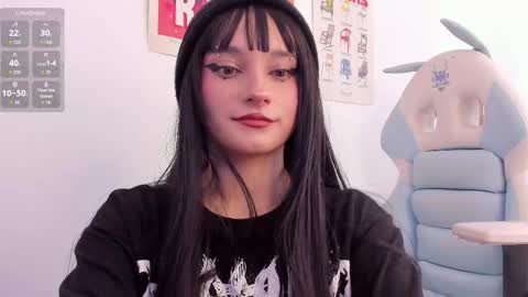 Snapshot of janee_lane chatting on 12/20/25, 06:15 Jane online show from 12/20/25, 06:15