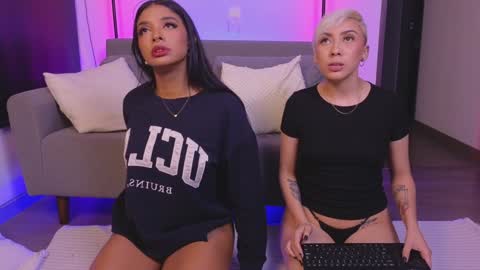 Snapshot of janehart_ chatting on 12/05/24, 02:09 Jane online show from 12/05/24, 02:09