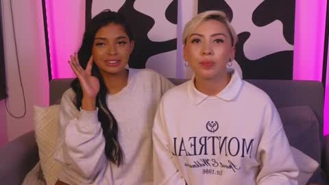 Snapshot of janehart_ chatting on 01/23/25, 04:09 Jane online show from 01/23/25, 04:09