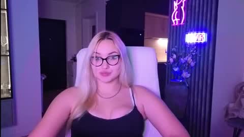 Jane online show from 11/11/25, 01:16