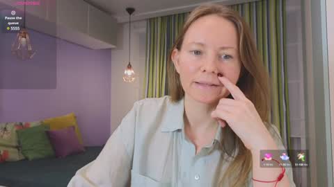 Snapshot of janepearl chatting on 12/14/24, 01:59 janepearl online show from 12/14/24, 01:59