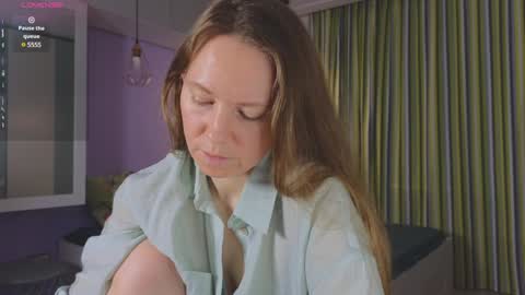 Snapshot of janepearl chatting on 12/15/24, 05:42 janepearl online show from 12/15/24, 05:42