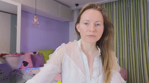 Snapshot of janepearl chatting on 01/07/25, 09:46 janepearl online show from 01/07/25, 09:46