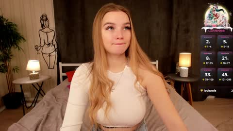 Day Alice Night Stella online show from 12/26/24, 06:09