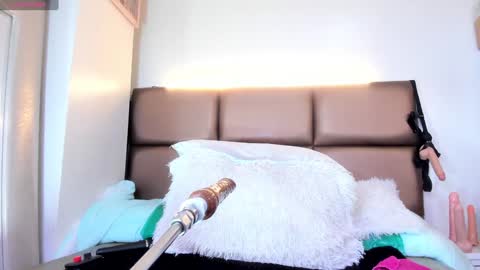 Janette online show from 01/28/25, 09:08