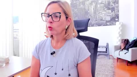 Snapshot of janeturner chatting on 01/10/26, 05:04 JANE TURNER MILF online show from 01/10/26, 05:04