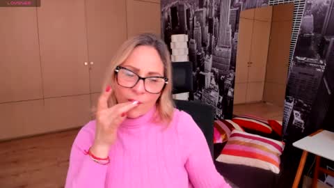 Snapshot of janeturner chatting on 03/27/26, 01:22 JANE TURNER MILF online show from 03/27/26, 01:22