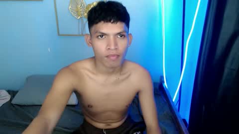 Snapshot of janlloyd04 chatting on 04/15/26, 05:58 janlloyd04 online show from 04/15/26, 05:58