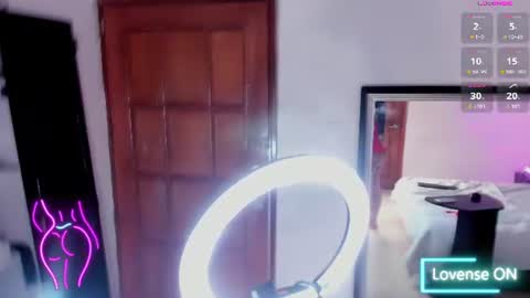 Janna online show from 06/10/26, 04:23