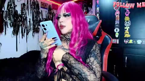      online show from 11/10/25, 12:42