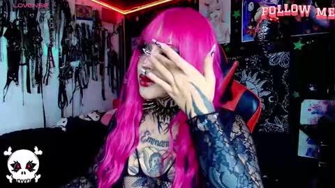 Snapshot of janna_ink chatting on 02/19/26, 09:33 online show from 02/19/26, 09:33