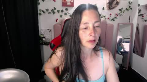 Snapshot of janneth16 chatting on 04/16/26, 12:06 janneth16 online show from 04/16/26, 12:06