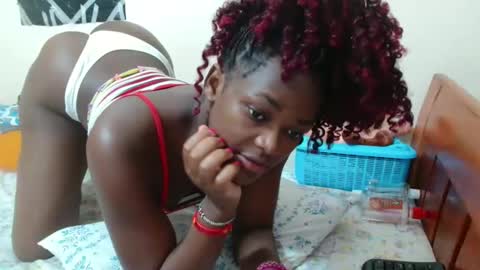 Snapshot of jannie_e chatting on 03/30/26, 01:06 Jannie online show from 03/30/26, 01:06