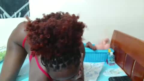 Snapshot of jannie_e chatting on 05/11/26, 05:24 Jannie online show from 05/11/26, 05:24