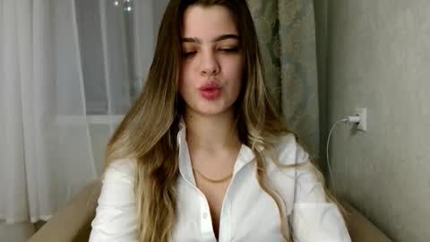 Snapshot of jantientimmer chatting on 11/08/25, 10:30 jantientimmer online show from 11/08/25, 10:30