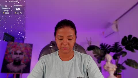 Snapshot of jany__love chatting on 01/28/25, 11:17 JANY online show from 01/28/25, 11:17