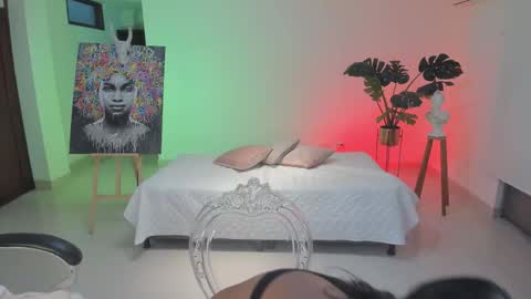 Snapshot of jany__love chatting on 09/17/25, 10:50 JANY online show from 09/17/25, 10:50