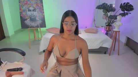 Snapshot of jany__love chatting on 10/06/25, 10:56 JANY online show from 10/06/25, 10:56