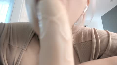 Amelle online show from 01/14/25, 02:19