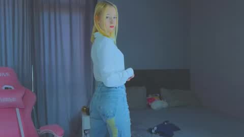 Jasmi online show from 03/20/26, 05:23