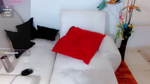 jasmim online show from 01/18/25, 04:59