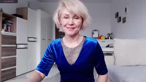 Snapshot of jasmin18v chatting on 02/09/25, 01:25 Jasmin room for people 40 online show from 02/09/25, 01:25
