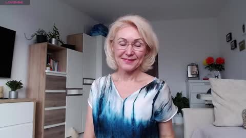 Jasmin room for people 40 online show from 11/14/25, 11:20