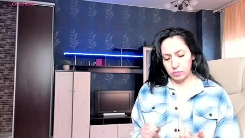 Snapshot of jasmin_milf chatting on 03/06/26, 10:34 jasmin_milf online show from 03/06/26, 10:34