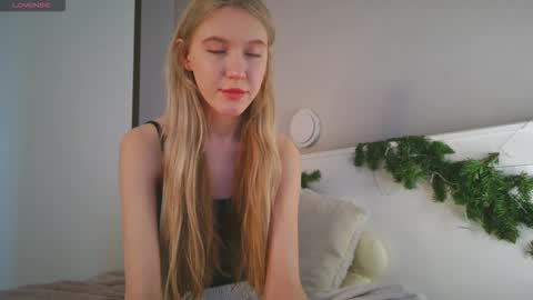 Chloe online show from 02/03/26, 08:30