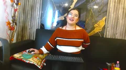 Snapshot of jasmine609087 chatting on 01/15/26, 02:10 jasmine609087 online show from 01/15/26, 02:10