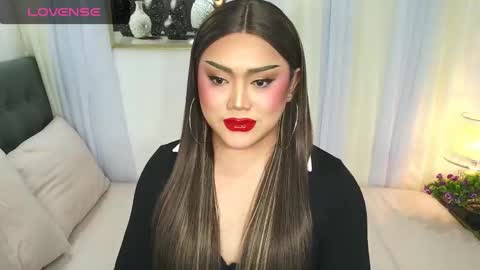 Jasmine Brandy online show from 12/19/25, 10:17