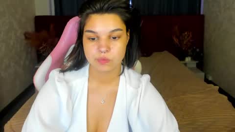 Snapshot of jasmine_burke chatting on 07/07/26, 07:23 Jasmine Burke online show from 07/07/26, 07:23