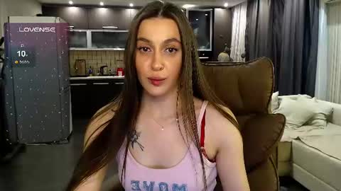 Jasmine online show from 06/17/26, 07:15