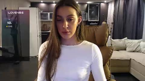 Jasmine online show from 06/19/26, 08:34