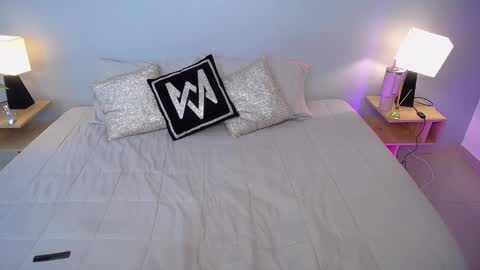 Instagram jasminecampbell1  online show from 02/07/25, 08:20