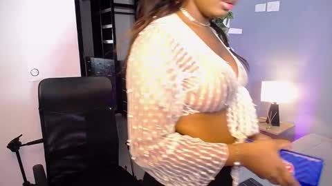 Instagram jasminecampbell1  online show from 02/14/25, 01:34