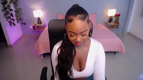 Instagram jasminecampbell1  online show from 02/19/25, 09:47