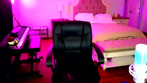 Snapshot of jasminewinters chatting on 02/07/26, 10:41 Jasmine Winters online show from 02/07/26, 10:41