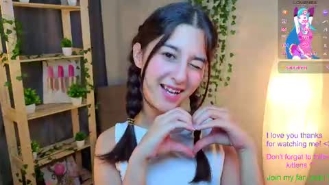 Snapshot of jasminmandro chatting on 06/16/26, 08:33 Fantastic Jasmin online show from 06/16/26, 08:33